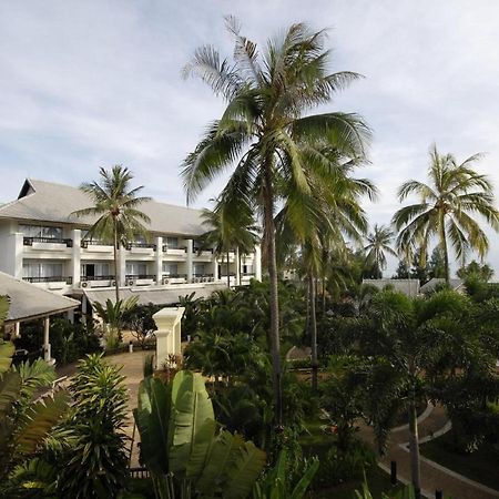 Golden Pine Beach Resort Pran Buri Exterior foto